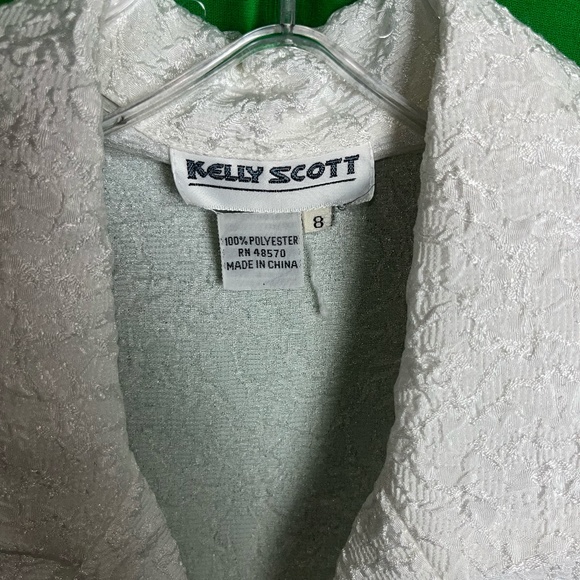 VINTAGE!!! Cinched White and Lace Short Sleeve Blazer Top! ONE OF ONE! - Picture 9 of 16